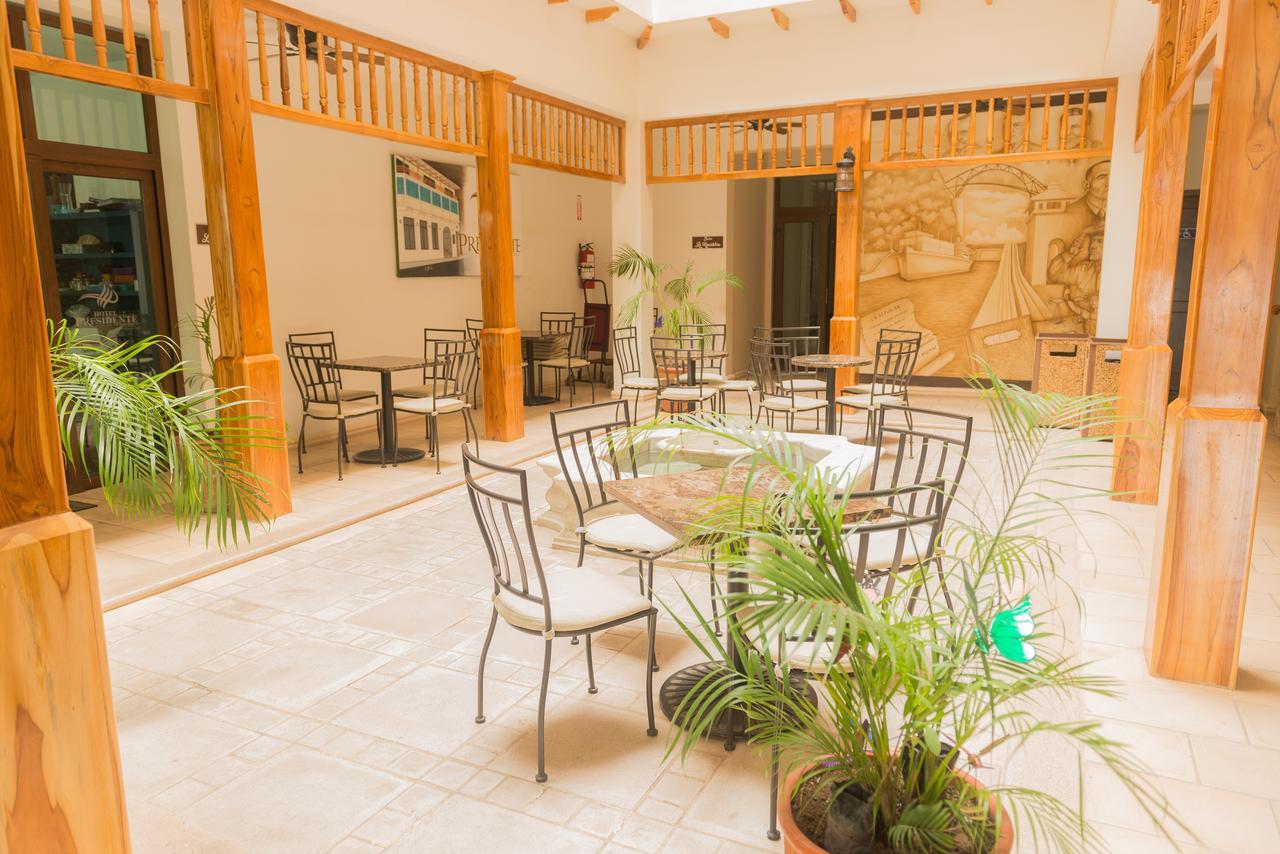 Hotel Presidente Лас-Таблас Екстер'єр фото