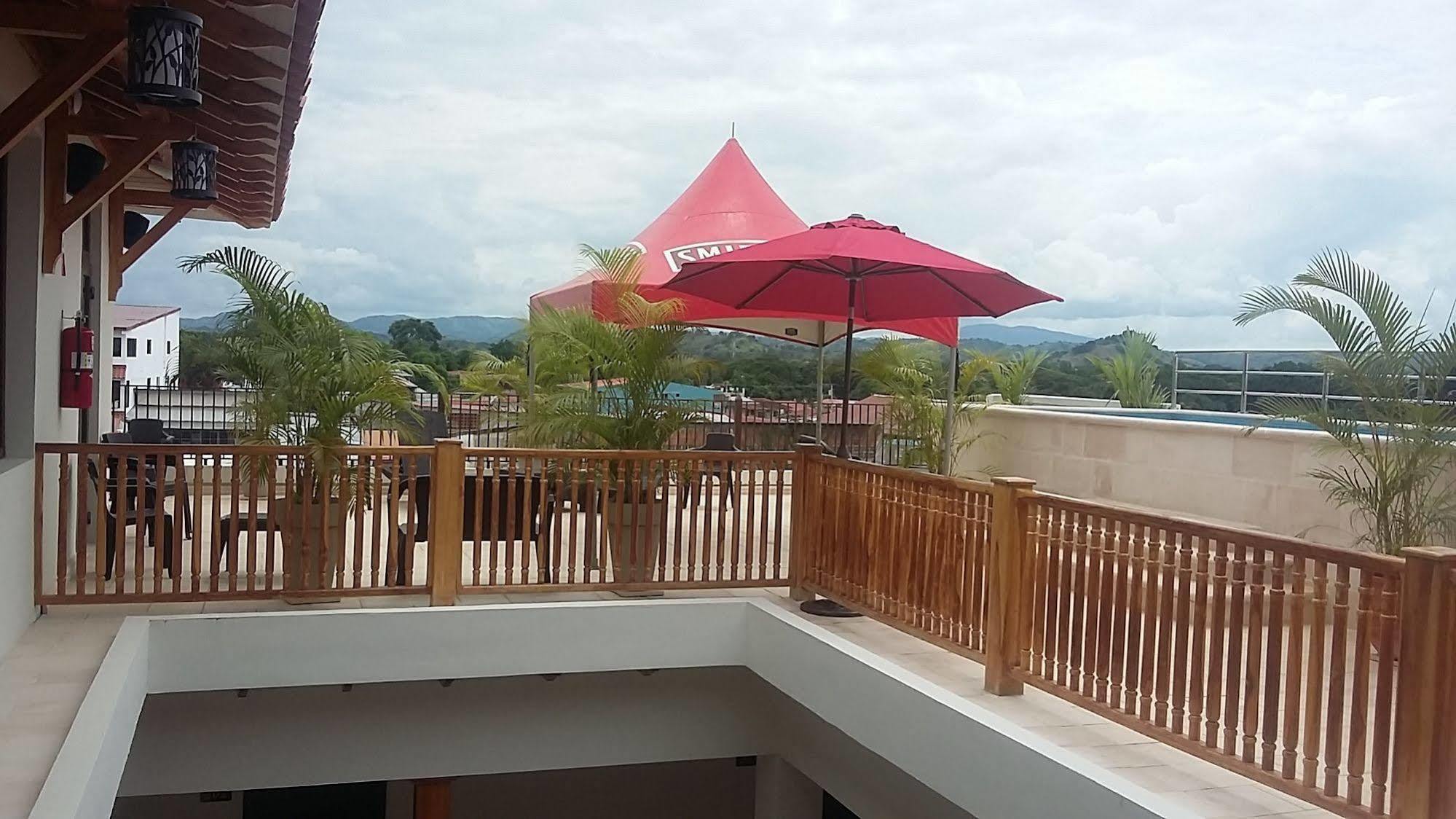 Hotel Presidente Лас-Таблас Екстер'єр фото